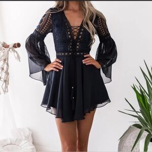 Two Sisters Alyse Dress in Navy size 4